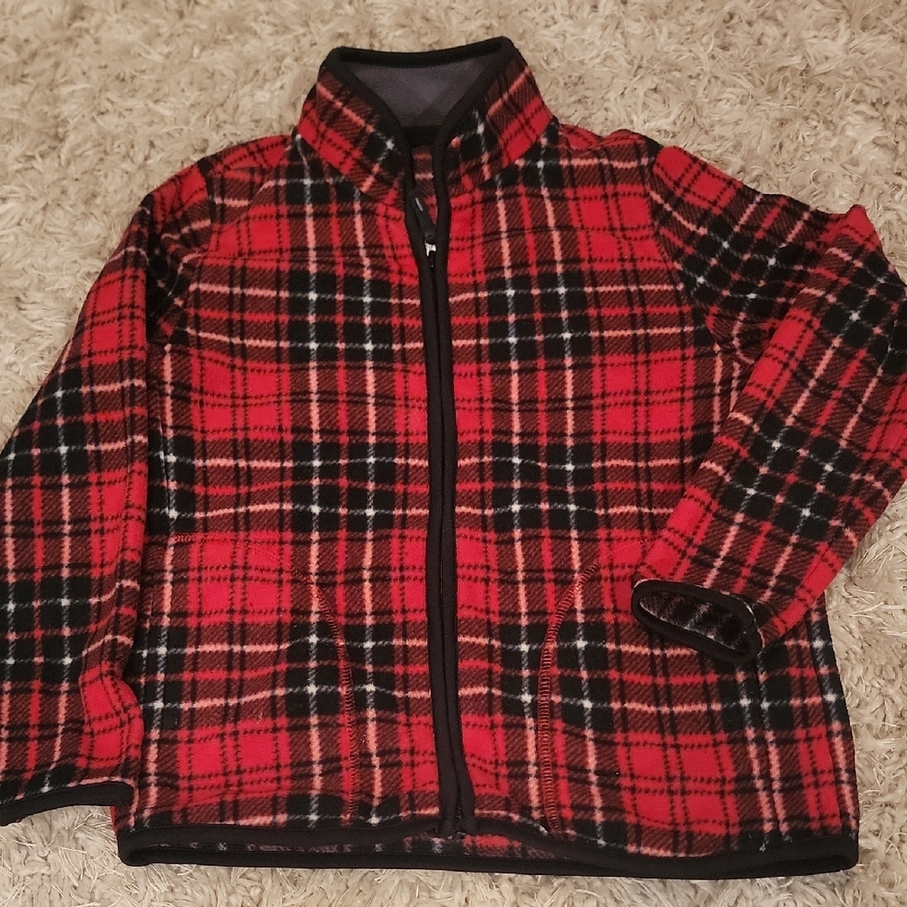 Uniqlo Black and White Fleece Jacket Size 7/8